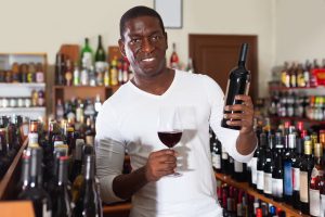 Lire la suite à propos de l’article 6 conseils pour bien conserver le vin à domicile